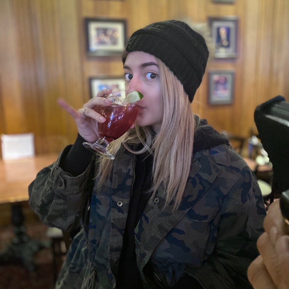 Meet your Posher, Gaby